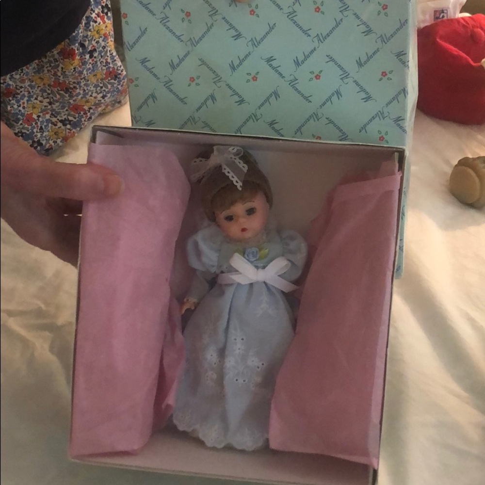 Madame Alexander Peter pans Wendy doll
